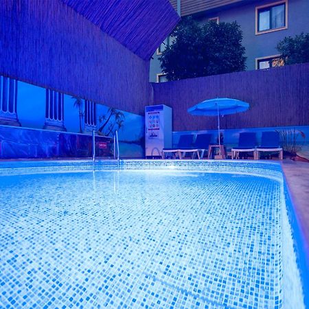 Microyal Hotel Анталья Экстерьер фото