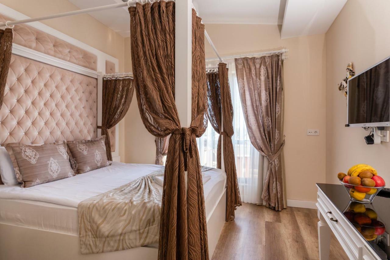 Microyal Hotel Анталья Экстерьер фото